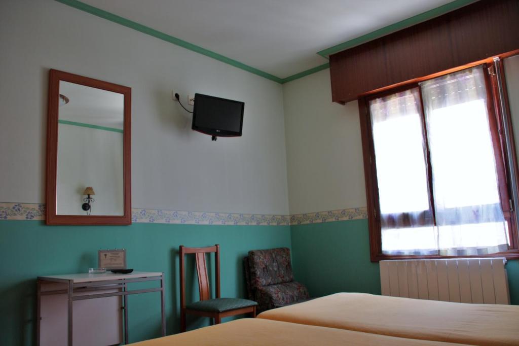 Hotel Akelarre Ostatua Gernika Zimmer foto